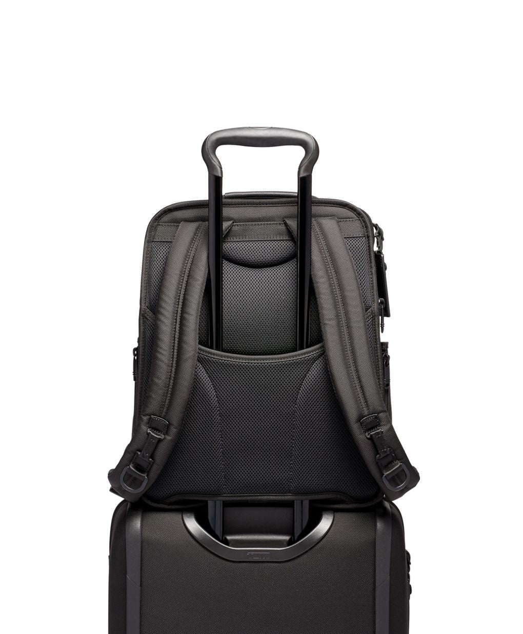 Tumi Alpha slim solution pack